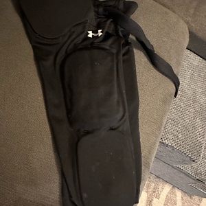 Youth black Under-armor football padded pants youth medium